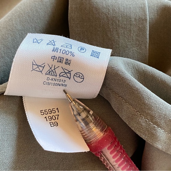 Lands’ End olive green silk button down blouse in size large - Picture 8 of 8